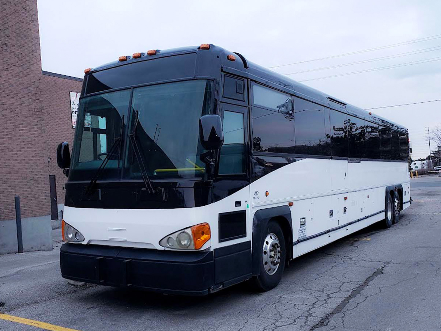 Oakville Limo Service for Reliable Transportation on Busy Days